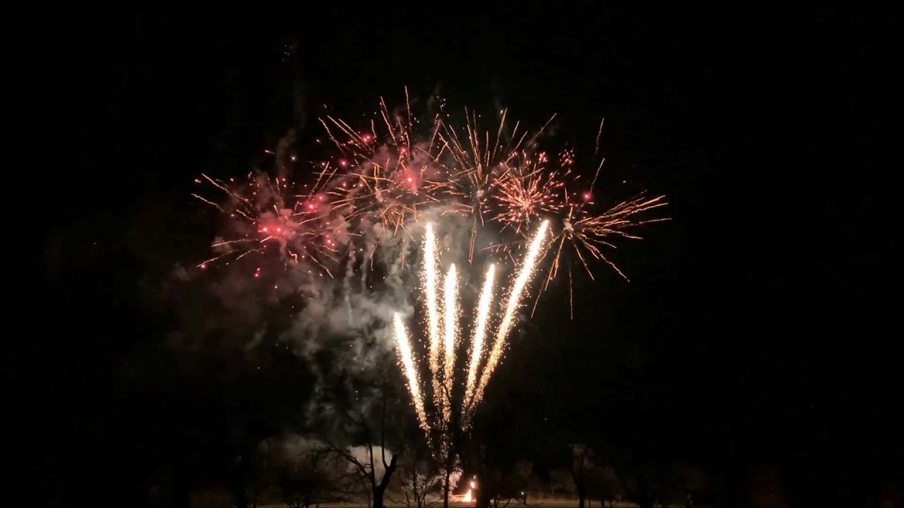 XXL Silvester Feuerwerk für Eningen, Silvester 2020  (HD)