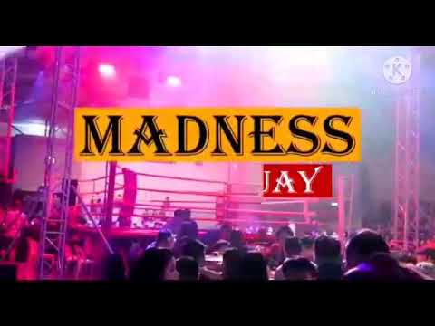 لحطة دخول البطل اليمني صلاح البدوي