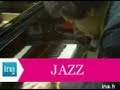 Capture de la vidéo Keith Jarrett Trio (Keith Jarrett, Aldo Romano, Gus Nemeth) (Live) - Archive Vidéo Ina