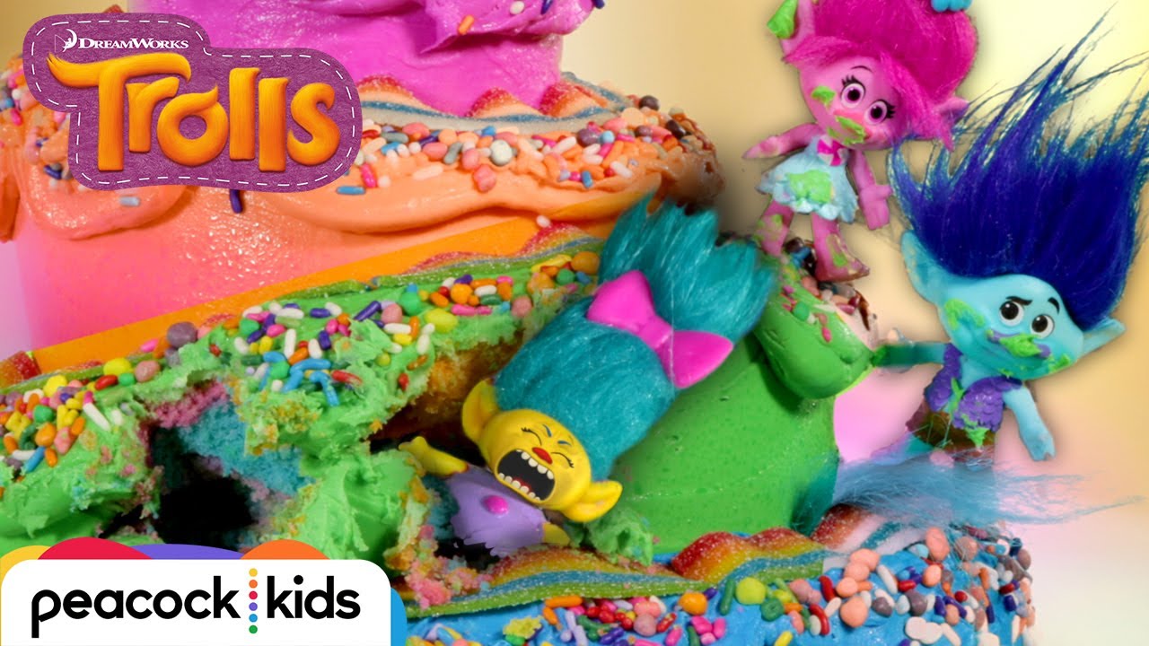 toy play doh Poppy and Branch Rescue Smidge From Inside a GIANT Rainbow Cake | TROLLS TOYMOTION