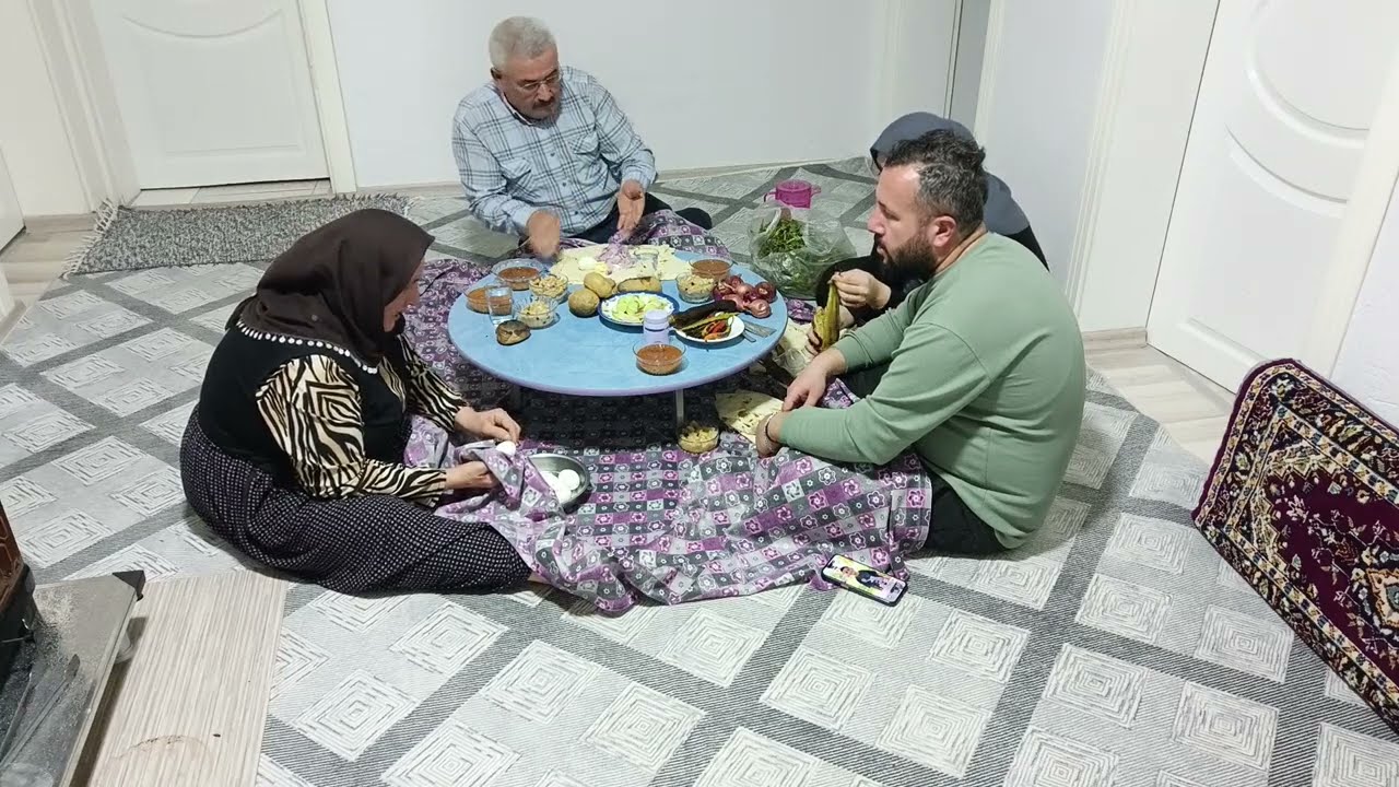 GÜZÜNE SOBADA PATLICAN YUMURTA SOGAN PATATES BİBER DAHA NE OLSUN