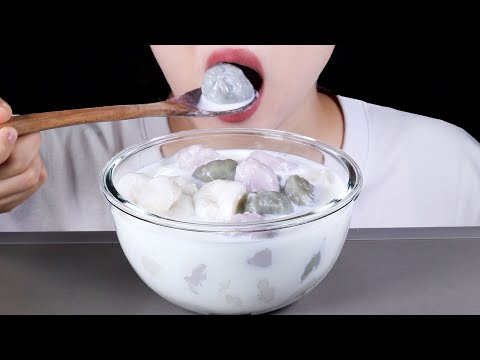 ASMR MUKBANG | Ggultteok Cereal | Korean Honey <strong>Rice</strong> <strong>Cake</strong> in Milk