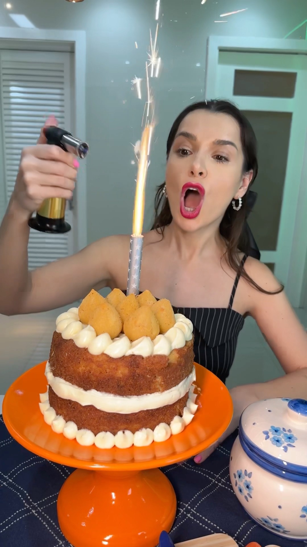 Você trocaria um bolo tradicional por um bolo de coxinha?