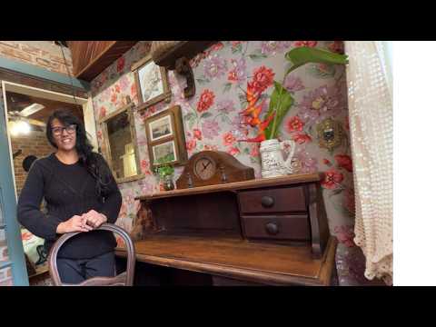 Create a Rustic Bedroom with Spectacular Walls