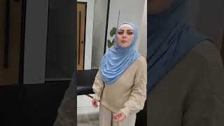 ليا معاه حاجات كتير. 😱😂