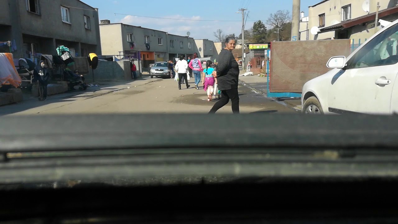 Rómska osada Poštárka Bardejov 19 3 2020