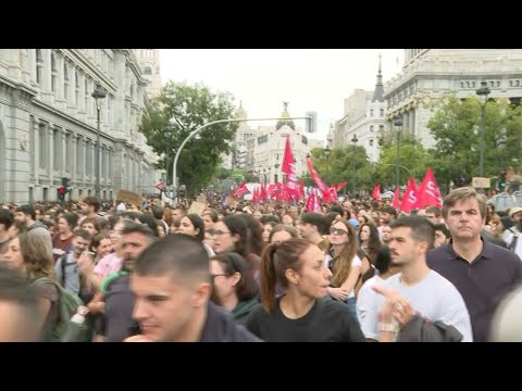 IMAGES | Madrid : forte mobilisation après le rejet des mesures d'aide au logement