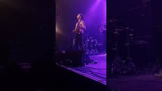 Dennis Lloyd / Baby one more time (cover) / Montreal 03/06/2019