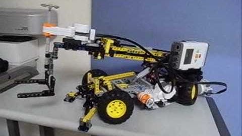 Lego Technic 8295 TelescopicHandler.wmv