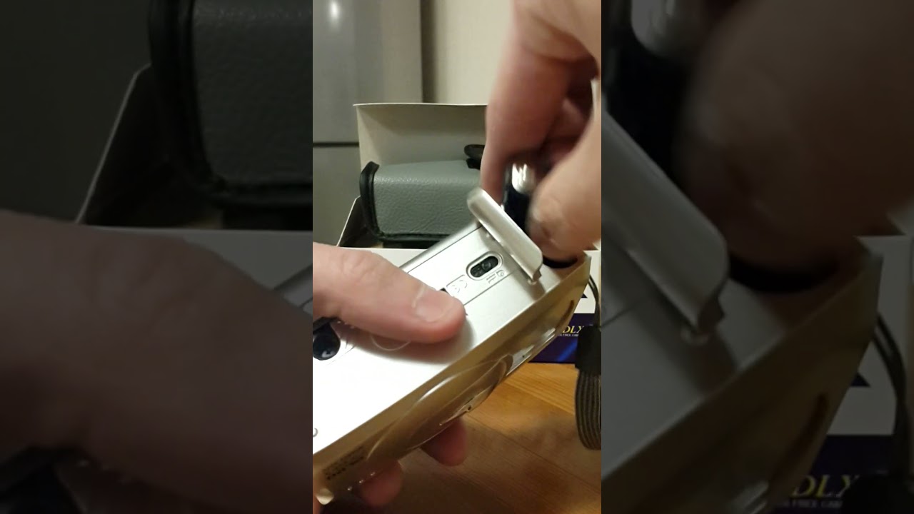 Плёночный фотоаппарат Pleomax (Samsung) Pleo 15 DLX внешний вид, включение и проверка 