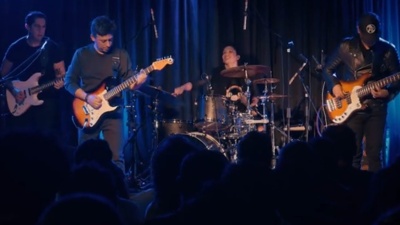 Soñando Despierto   (Vali Caceres - Gisella Giurfa) EN VIVO - Ciudad Sin Cielo 10 años