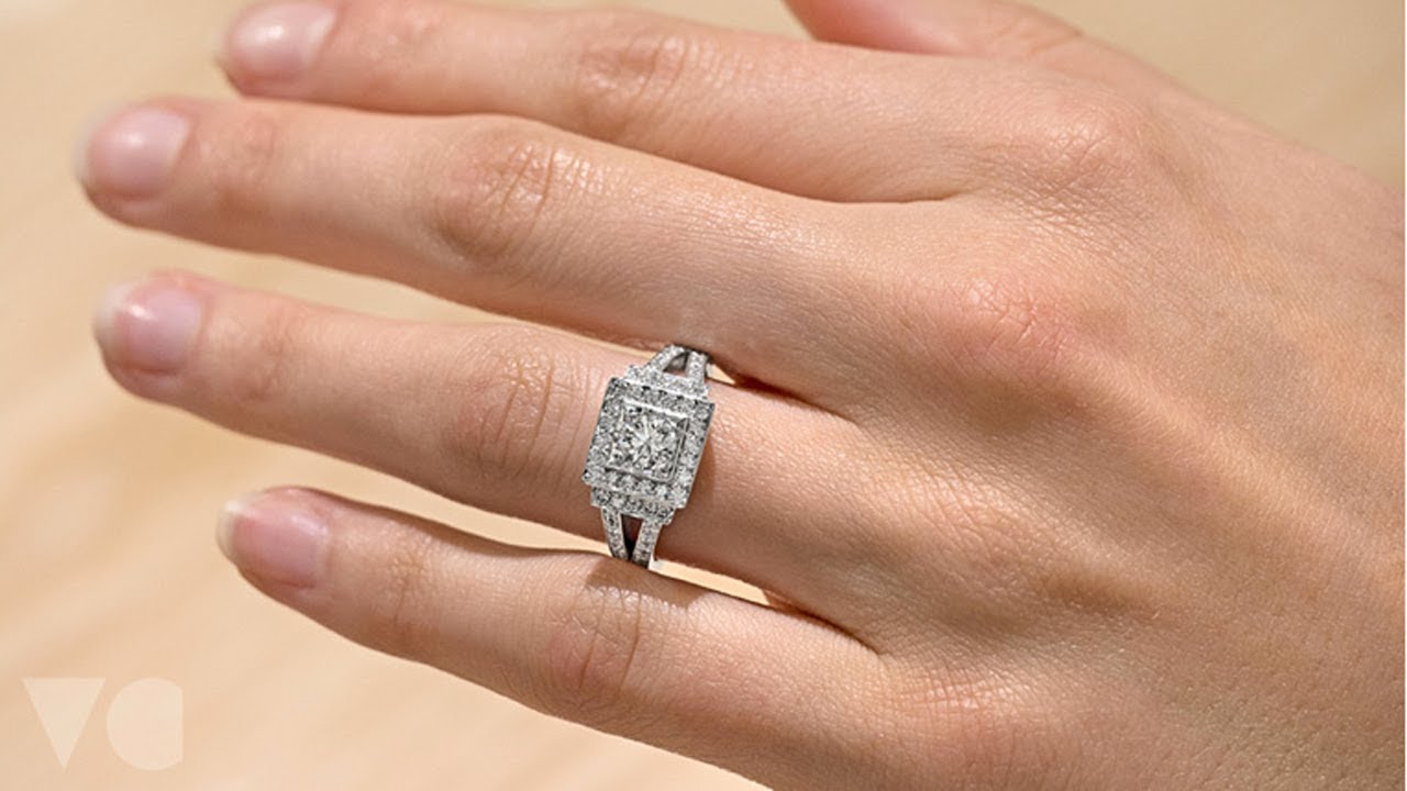 Brilliant 2 Ct Round Cut Diamond Cluster Engagement Ring 14K Yellow Gold Fn