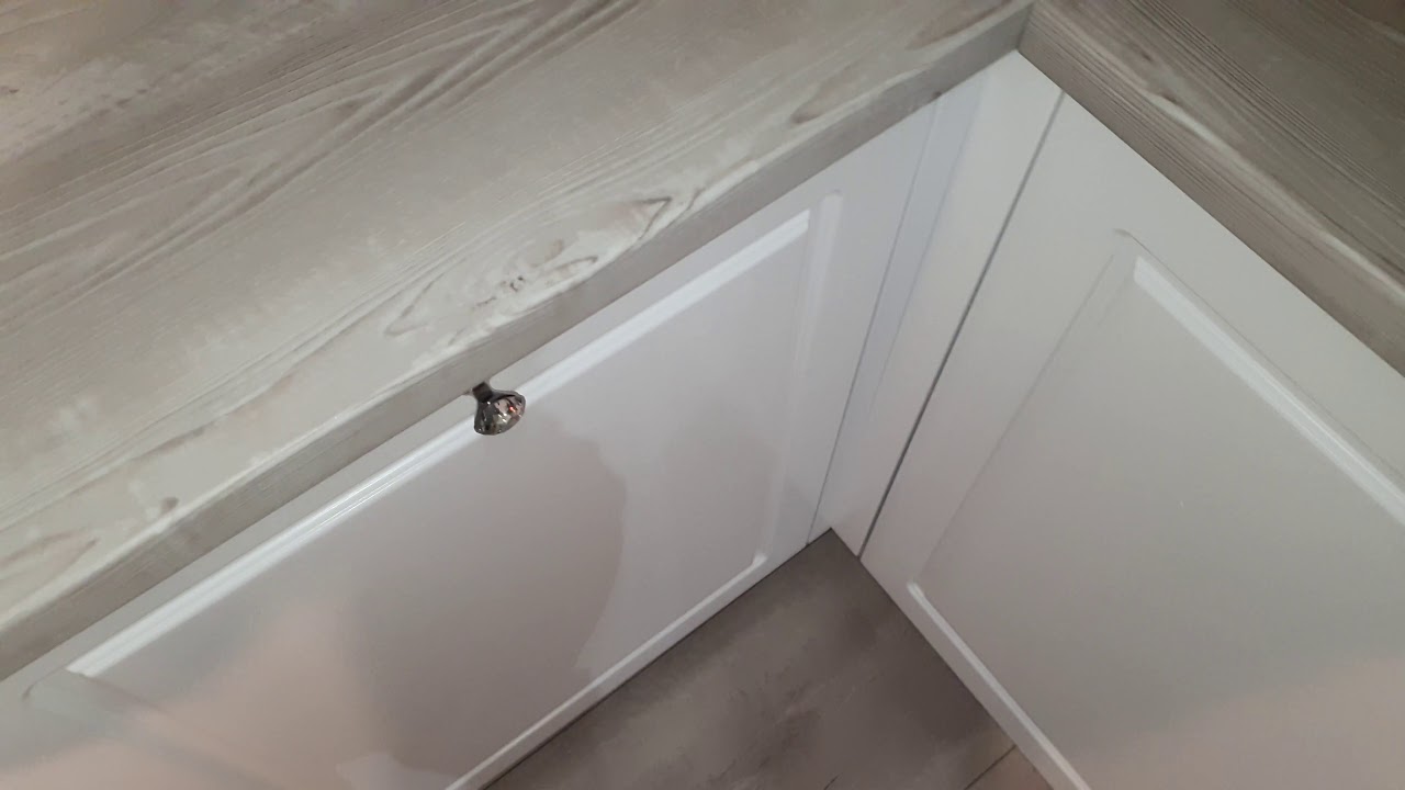 Bucatarie Mdf vopsit cu frezare si cornișa