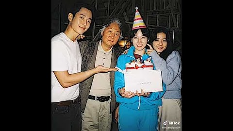 Full of memories💭❄️ #jisoo #haesoo #junghaein #snowdrop