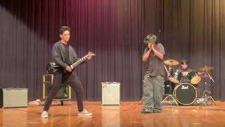 Highschoolers Play Nu-Metal at Talent Show