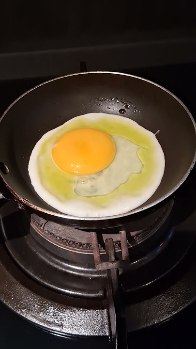ASMR SATISFYING SOUND #sunnysideupeggs #viralvideo #asmrsounds #food