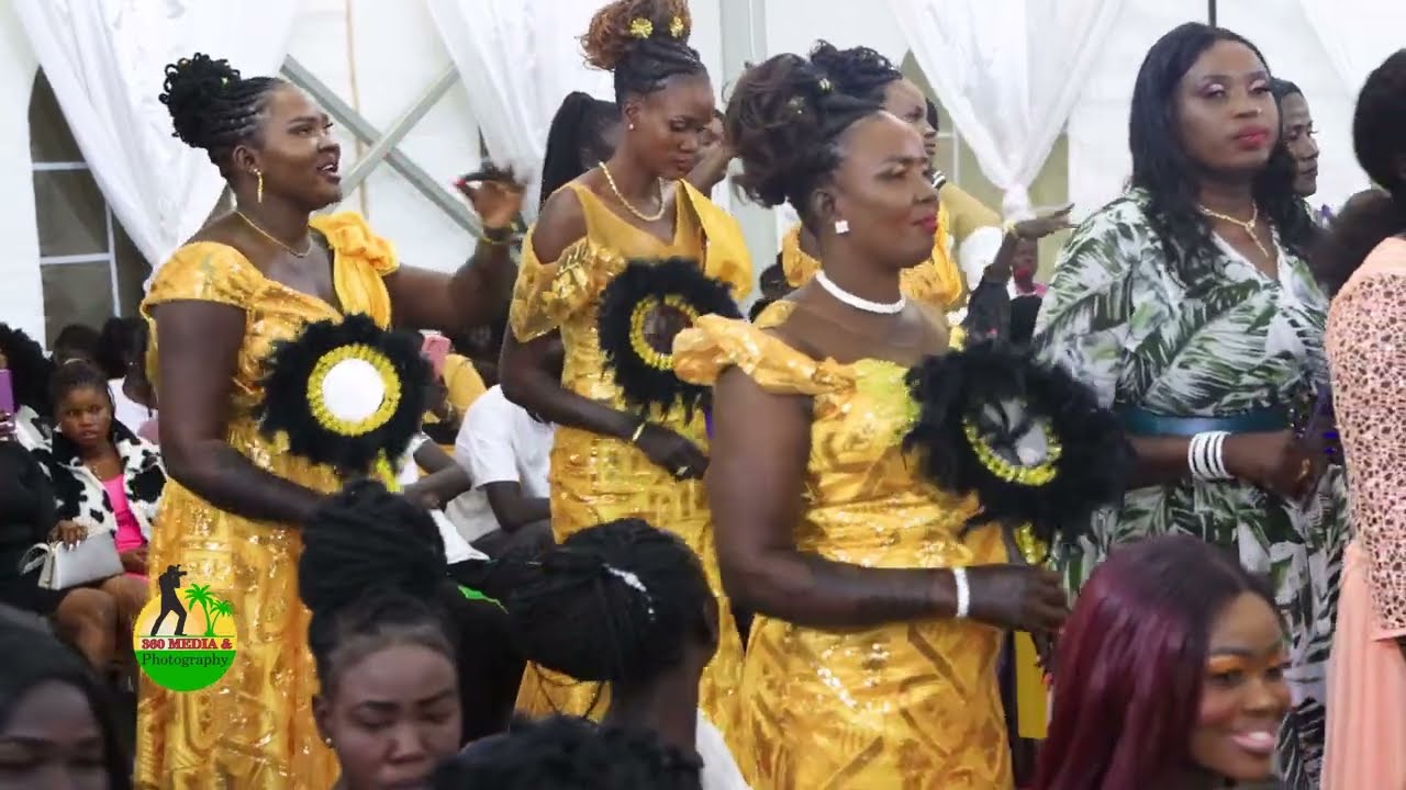 Gift Presentation to Gum E Lik from Queens of Eldoret