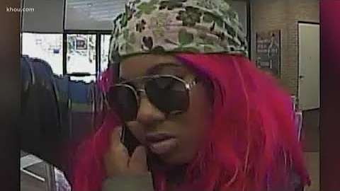FBI looking for wig-wearing bank robber