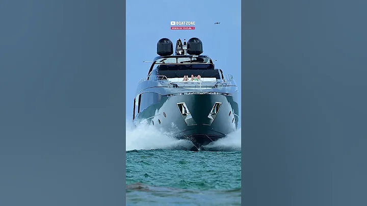 David and Goliath !! Eyes on the paddleboarder - DayDayNews
