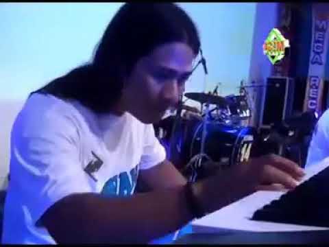 Sandiwara cinta nella kharisma