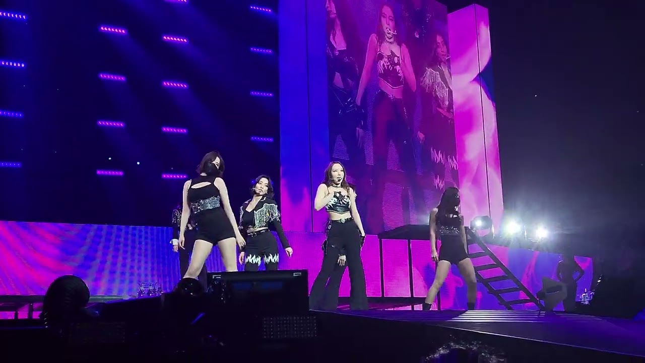 Twice 트와이스 Icon Twice Iii Tour Dallas 2222 Fancam Youtube Twice 트와이스 Icon Twice Iii Tour Dallas 2222 Fancam Youtube