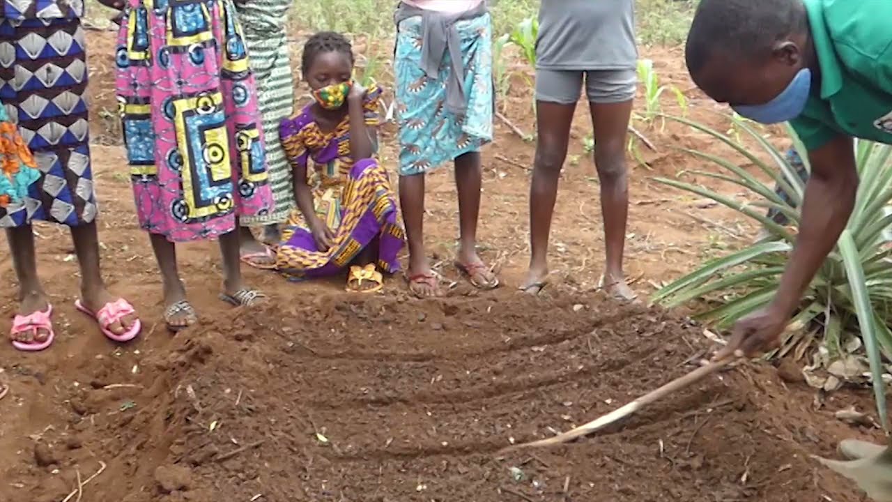 CRIPADD éduque les jeunes de Kpomassè à l'agroécologie et réalise 1 outil  d'éducation ouvert à tous