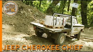 Balad with the JEEP CHEROKEE CHIEF Flatbed - Model Festival 2025