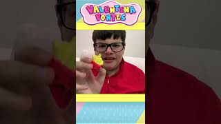 Valentina Brinca De Transformar Frutas Em Brinquedos Ça 743