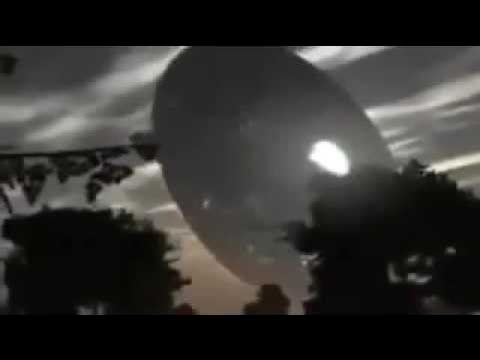 Extraordinary UFO footage from Malaysia - YouTube