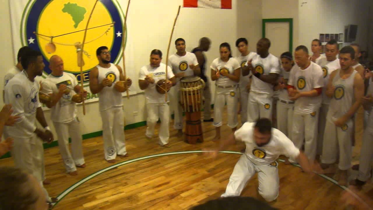 Axe Capoeira Chicago Roda 2014 YouTube