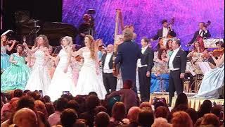 Final du concert André Rieu à Paris le 2 mars 2024