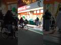 今日オープン　まいばすけっと（3）夕方も店内にお客が結構いて、レジ並びに10人前後がたえず行列