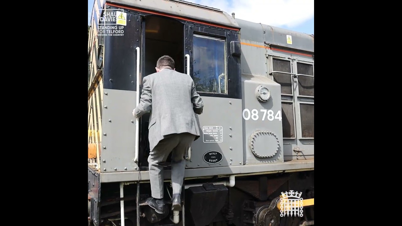 Shaun Visits Telford's Steam Railway