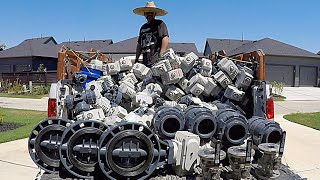 Dumpster Diving & Curbsiding 'A Bunch Of Them In Here!'