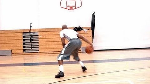 Quick Crossover Hesitation Move Pt. 2 | Derrick Rose NBA Combo Move Highlights | Dre Baldwin