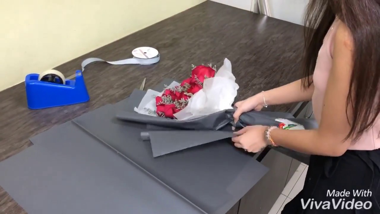 How To Wrap A Rose Hand Bouquet || Flower Wrapping Ideas || 玫瑰花束包装 || 花藝教學