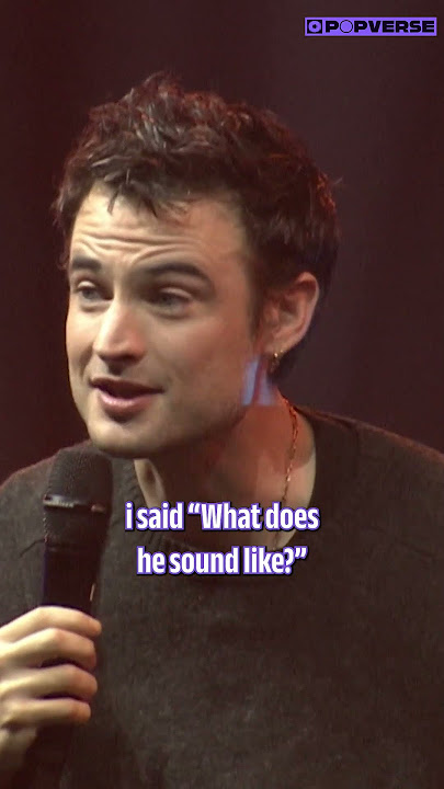 Tom Sturridge REVEALS how he found the voice for Morpheus in #thesandman