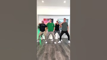 1 dale, 2 dale, 3 dale, 4 💃🤣 @Pitbull