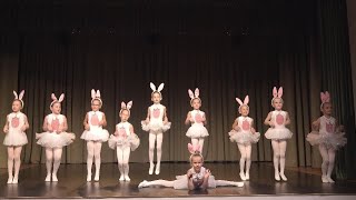Rabbit race. Dejo 2 grupas audzēknes. #ballet #deja #dancestudio #marupe #show