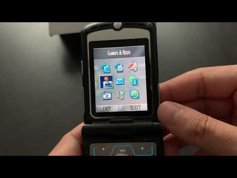 Motorola RAZR V3 (2004) — phone review