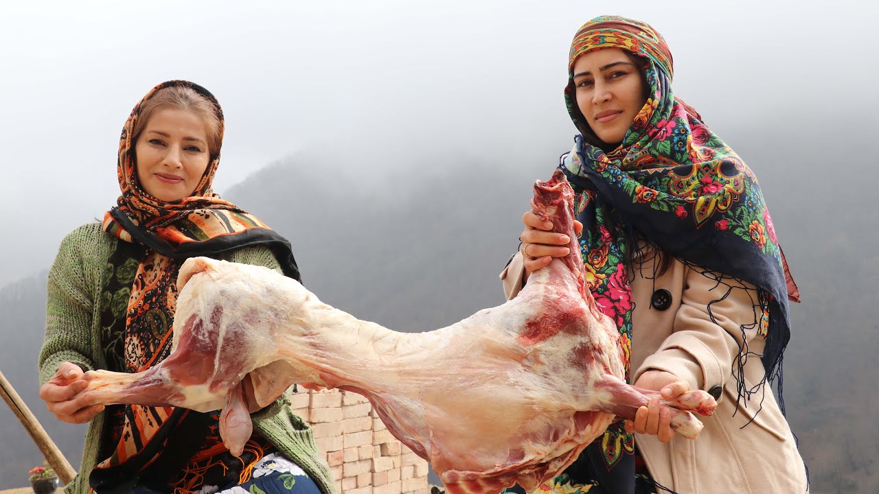 Приготовление баранины на костре в мирной туманной деревне ♧ Влог о сельской жизни