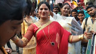 kinner dans 2019 Diwali me Sarojini Nagar Market