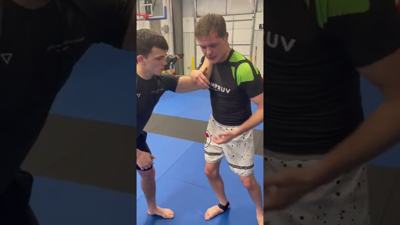 Суперпростая стойка на одной ноге! Обучение у борца NCAA/чемпиона мира по бразильскому джиу-джитс...