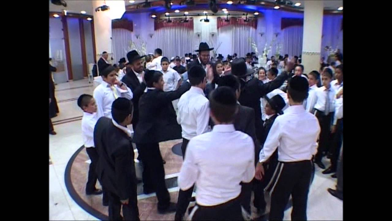אלירן אלבז מחרוזת חסידית בהופעה | Eliran Elbaz Hasidic Medley In Show
