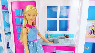 Barbie Morning Routine - Barbie Dream House