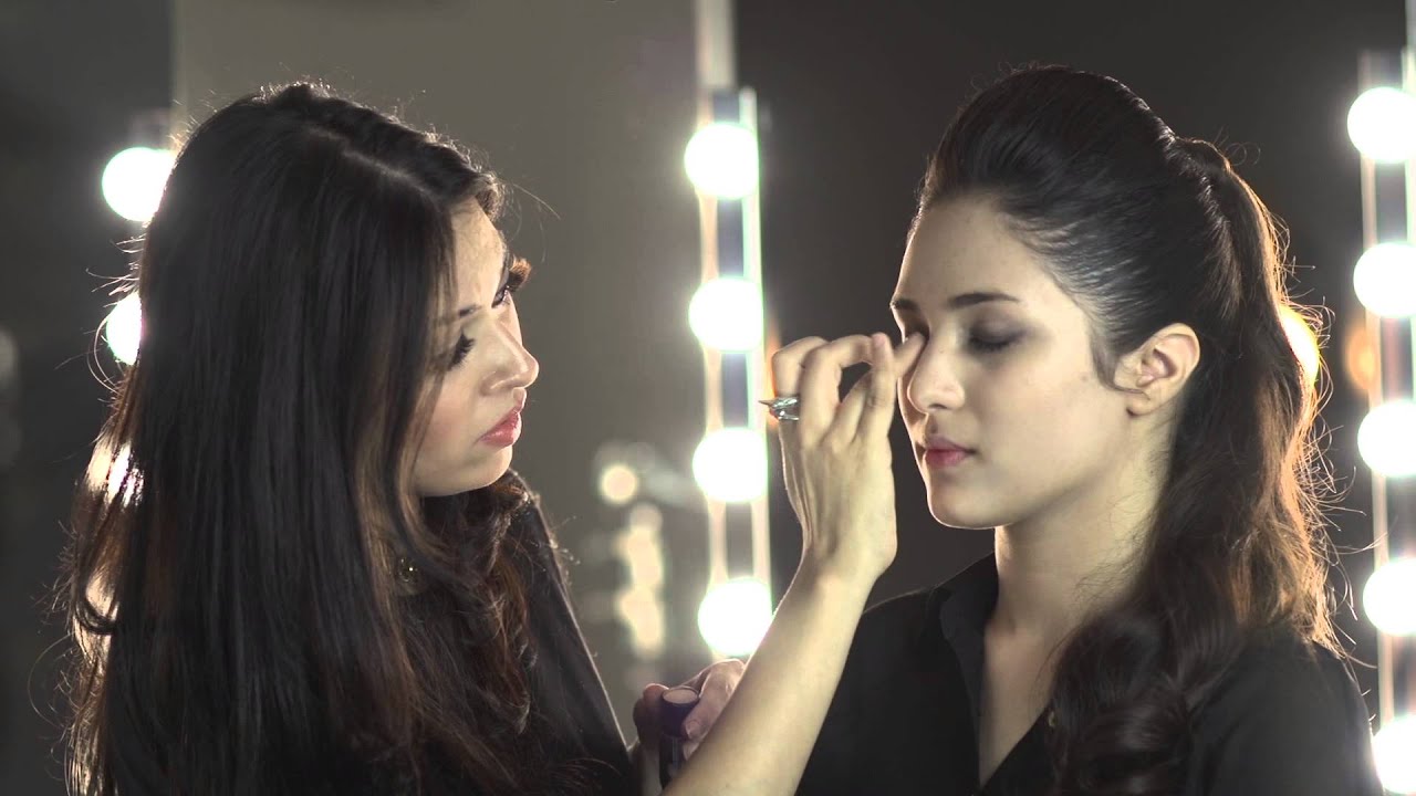 Get the Work Look with Ponds Makeup Artist