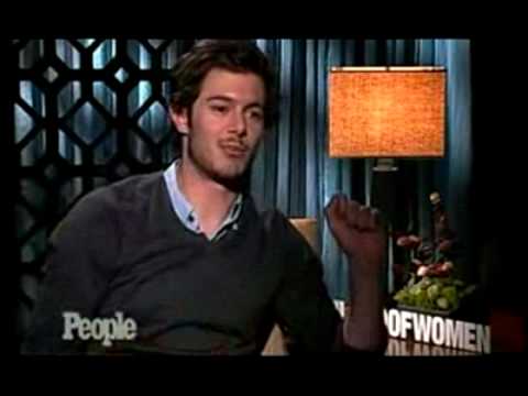 Video: Averea netă Adam Brody: Wiki, Căsătorit, Familie, Nuntă, Salariu, Frați