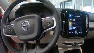 2019 VOLVO XC40 T4 MOMENTUM