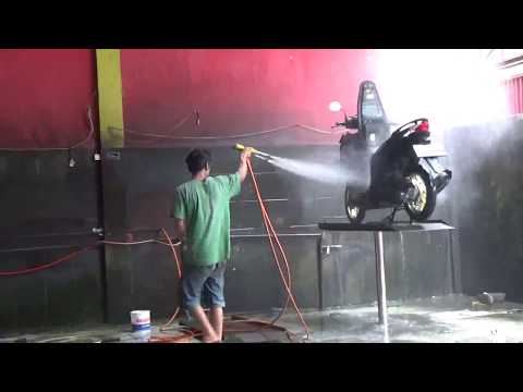 Usaha Cuci Motor - Penasaran sama THE BUZH wash motorcycle. 