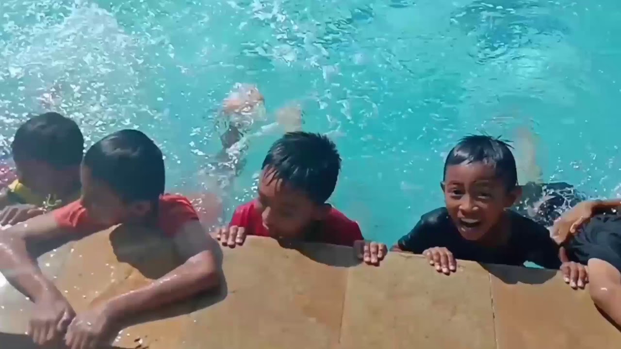 PRAKTEK RENANG DI WATER PAERK CITRA LAND KENDARI